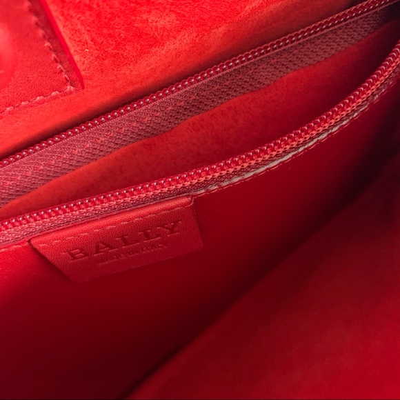 BALLY Black Patent Shoulder Tote Bag - Picture 8 of 11